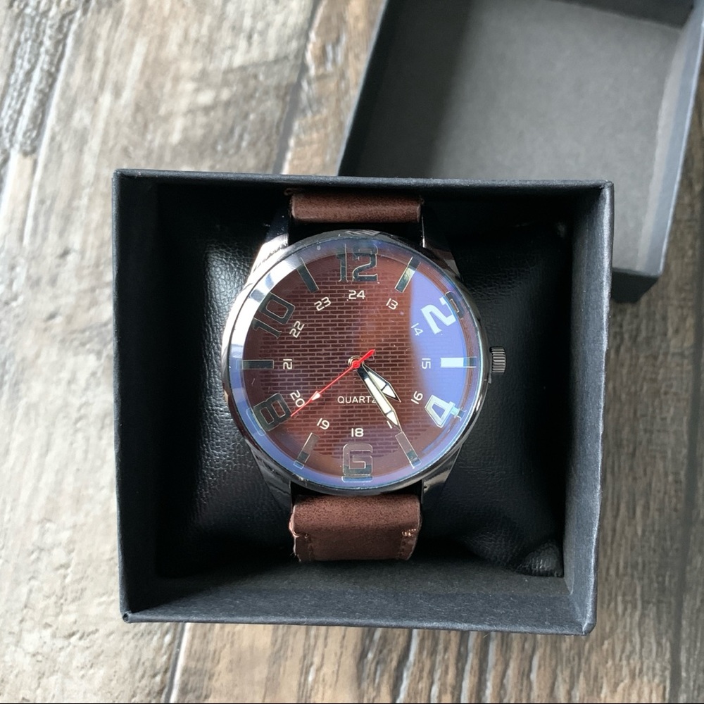 Watch - Picture 9 of 14